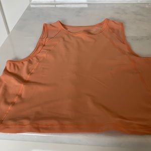 Cropped size 2 Lululemon Sculpt top Apricot color.
